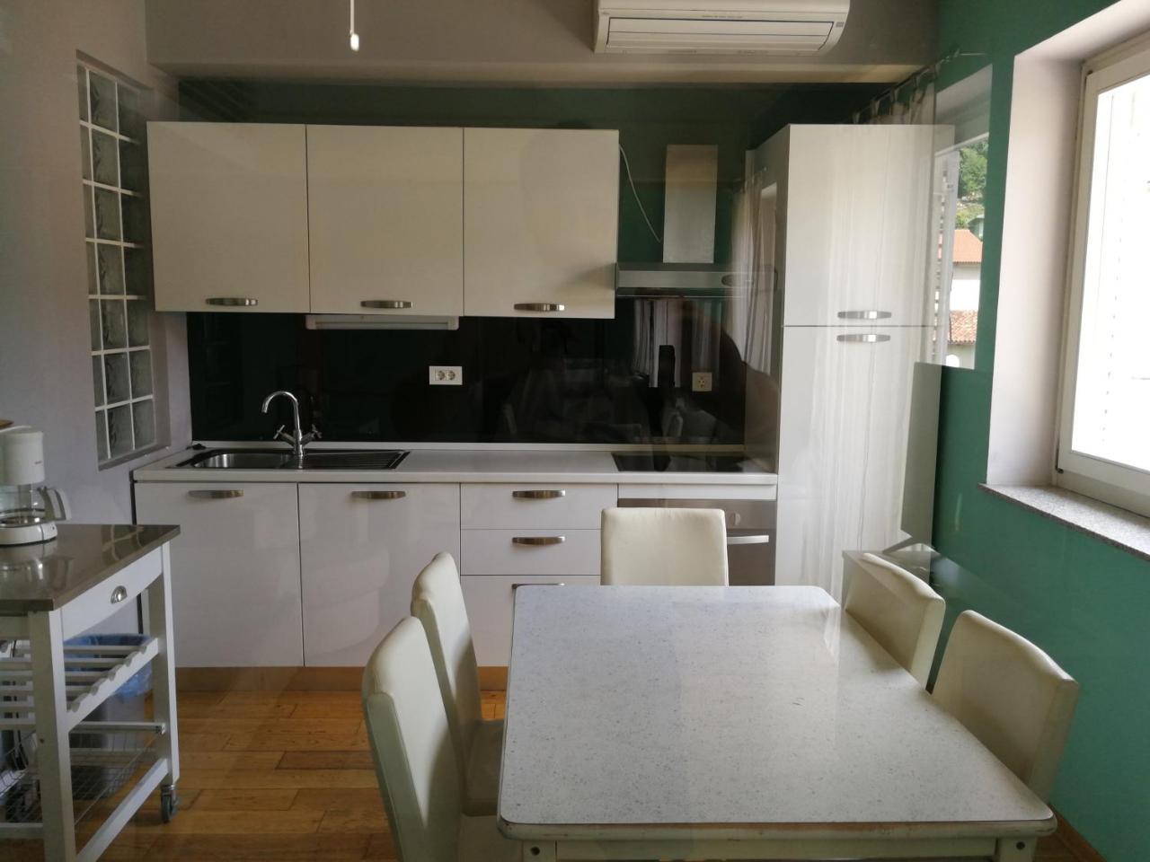 איקה Apartments Zlatko Delic מראה חיצוני תמונה