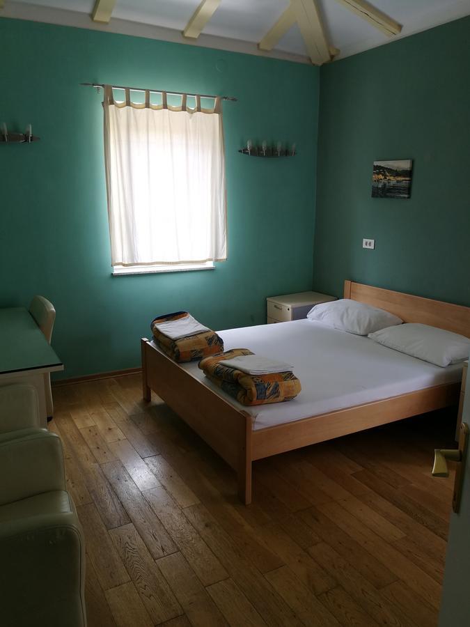 איקה Apartments Zlatko Delic מראה חיצוני תמונה